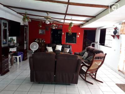 Casa en venta en Ciudad Jardín, Managua – 7 hab
