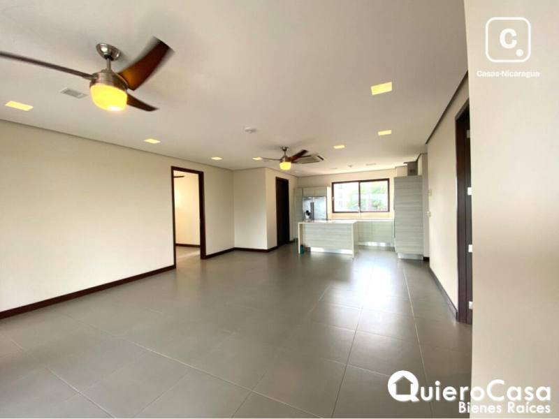 Apartamento en alquiler en Santo Domingo, Managua – 2 hab, US$ 2,800/mes