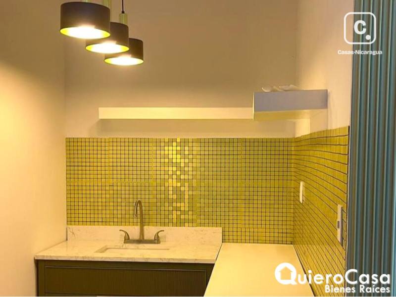 Oficina en alquiler en Las Cumbres, Managua – 80 m²