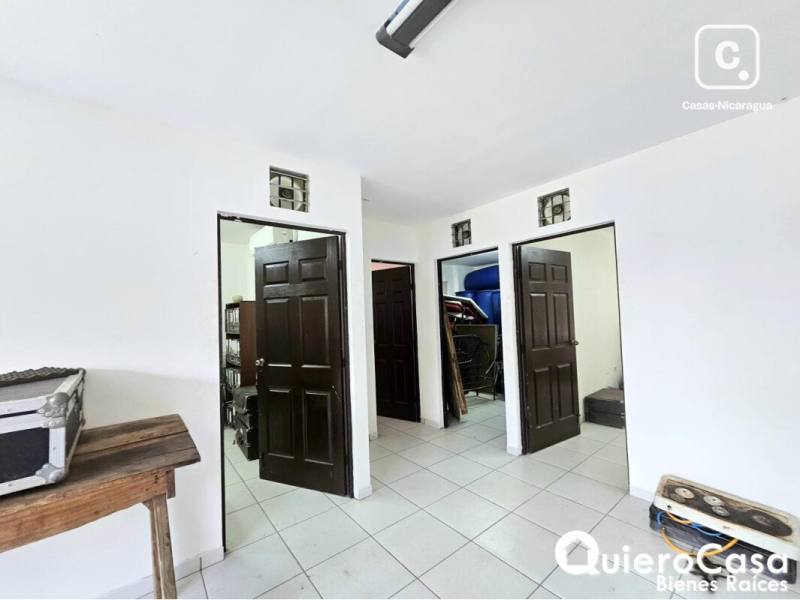 Oficina en venta en Bolonia, Managua – 713 m²