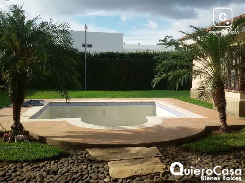 Casa en venta en Managua – 4 hab, 280 m²