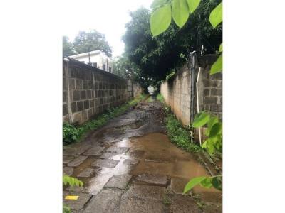Terreno en venta en Las Colinas, Managua – 698 m²