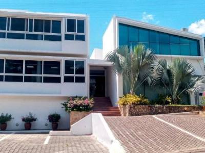 Oficina en alquiler en Las Colinas, Managua