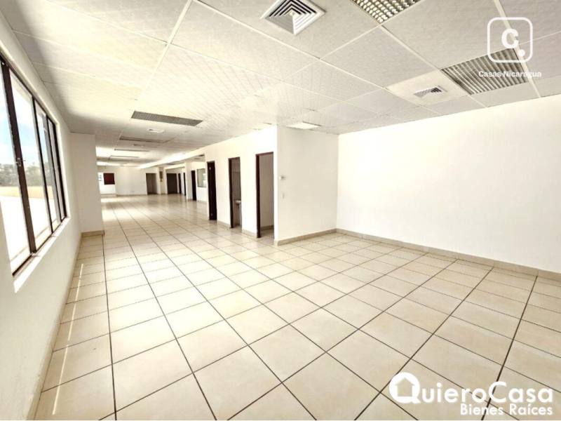 Oficina en alquiler en Villa Fontana, Managua – 245 m²