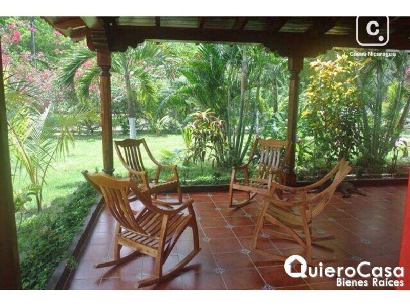 Casa en venta en Granada – 2 hab, 150 m²