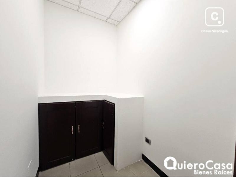 Oficina en alquiler en Carretera Masaya, Managua – 80 m², US$ 1,600/mes
