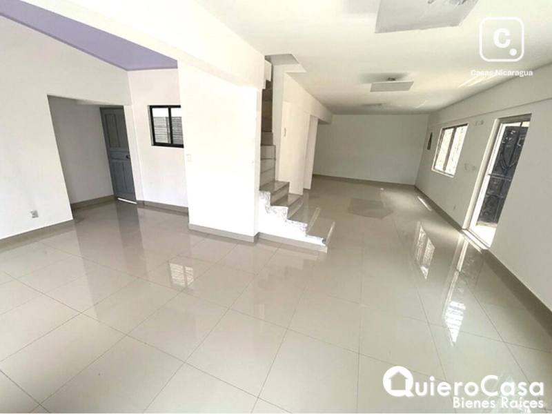 Local comercial en alquiler en Santo Domingo, Managua – 185 m²