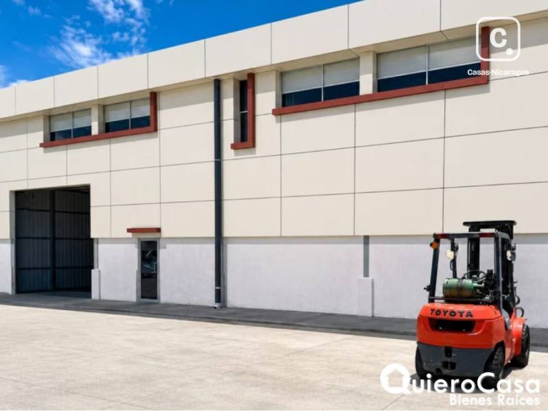 Bodega en alquiler en Carretera Masaya, Managua – 306 m², US$ 3,672/mes