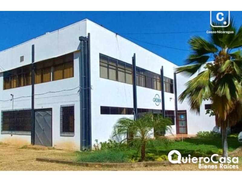 Oficina en venta en Bolonia, Managua – 423 m²