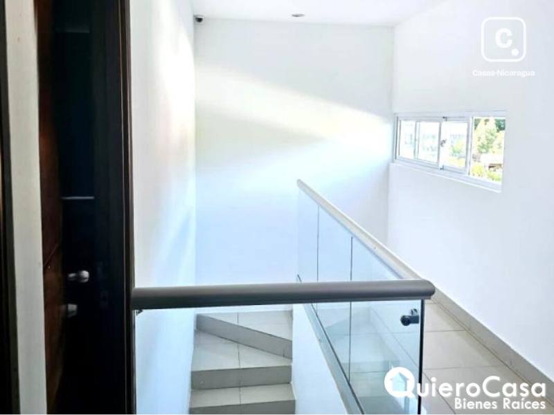 Casa en venta en Las Colinas, Managua – 4 hab, 285 m²