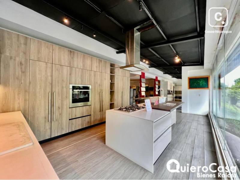 Local comercial en venta en Villa Fontana, Managua – 300 m²