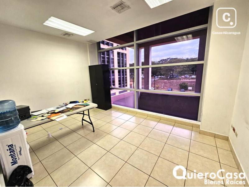 Oficina en alquiler en Managua – 248 m²