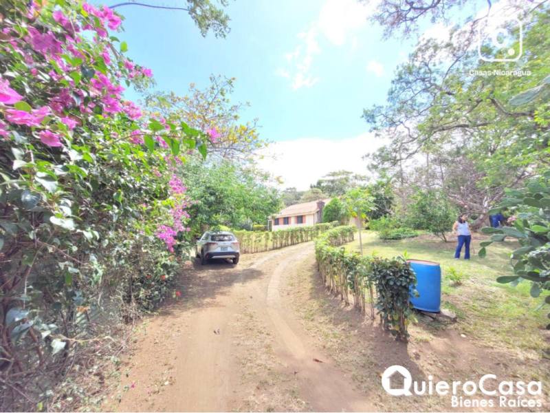 Terreno en venta en Villa Fontana, Managua – 1,746 m²