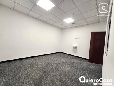 Oficina en alquiler en Carretera Masaya, Managua – 80 m², US$ 1,600/mes