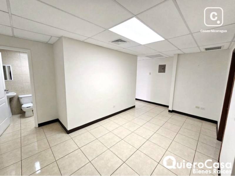 Oficina en alquiler en Villa Fontana, Managua – 80 m²