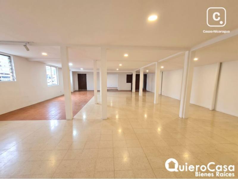 Local comercial en venta en Mercado Oriental, Managua – 300 m²