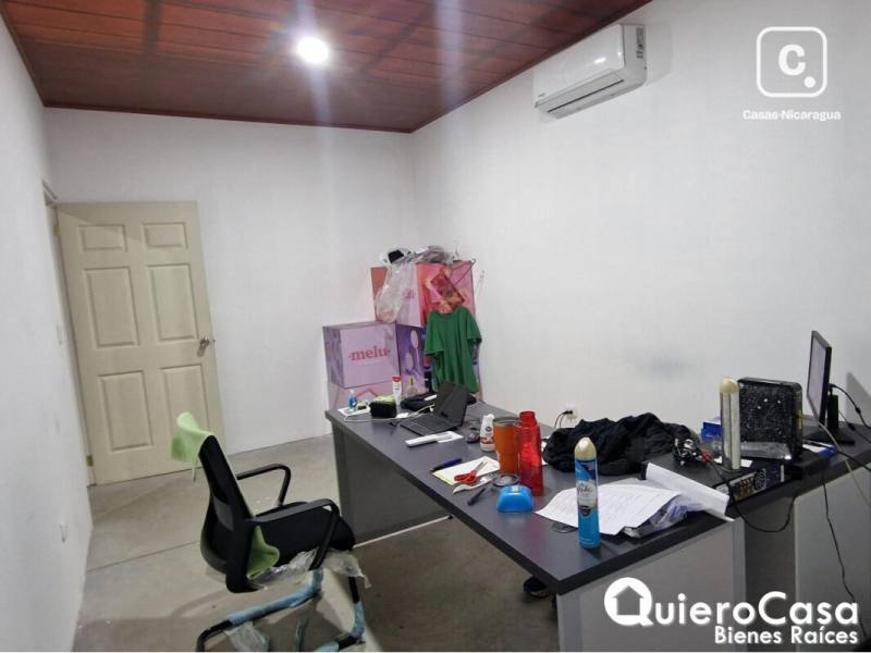 Bodega en alquiler en Las Colinas, Managua – 750 m²