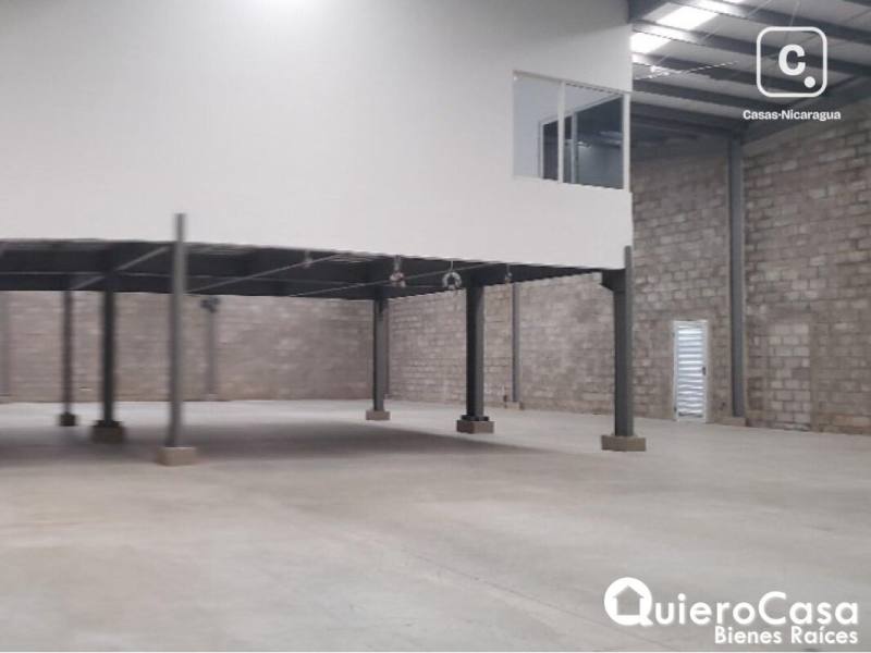 Bodega en alquiler en Suburbana, Managua – 300 m²