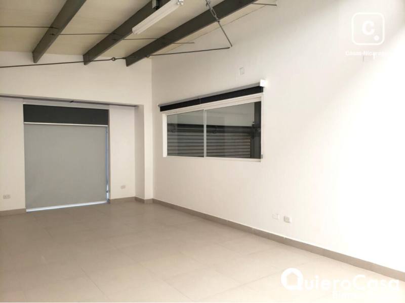 Bodega en alquiler en Suburbana, Managua – 300 m²