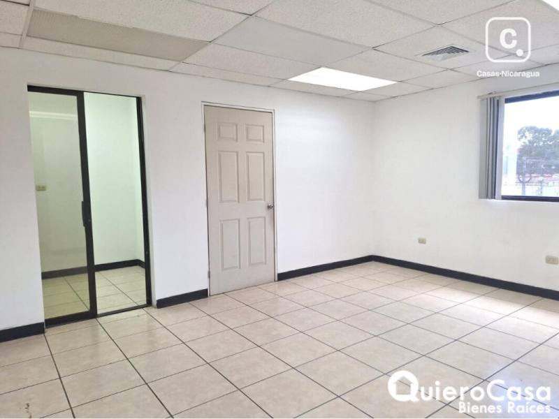 Oficina en alquiler en Villa Fontana, Managua – 78 m²