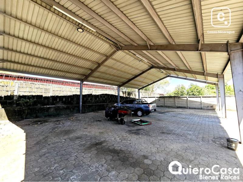Local comercial en alquiler en Carretera Norte, Managua – 1,397 m²
