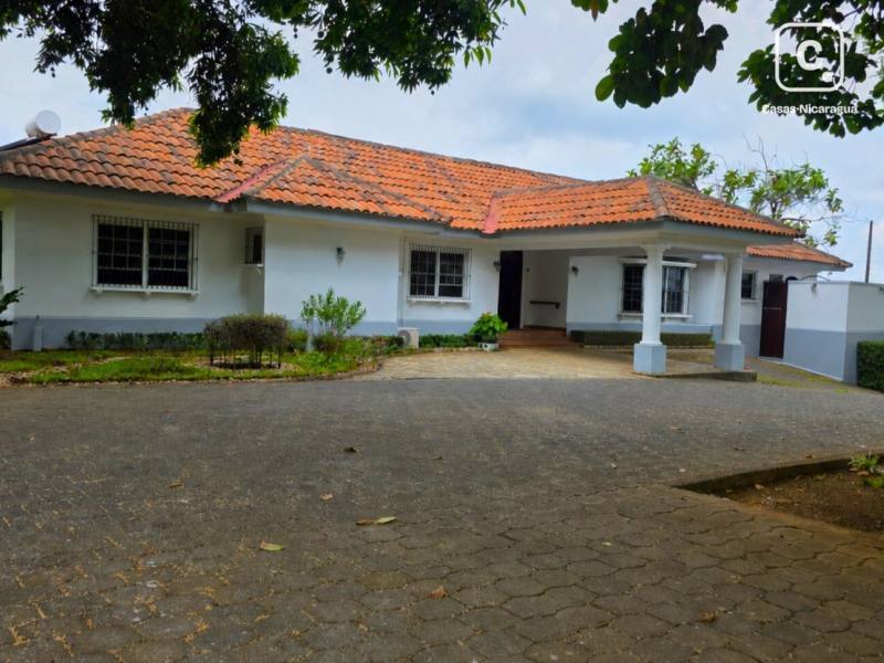 Casa en venta en Carretera Sur, Managua – 4 hab, 500 m², US$ 700,000