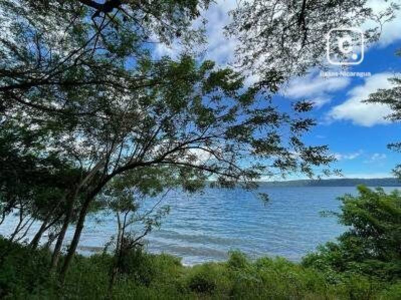 Casa en venta en Laguna de Apoyo, Granada – 3,145 m²