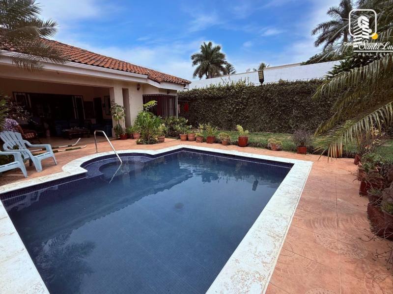 Casa en venta en Santo Domingo, Managua – 4 hab, 365 m², US$ 385,000