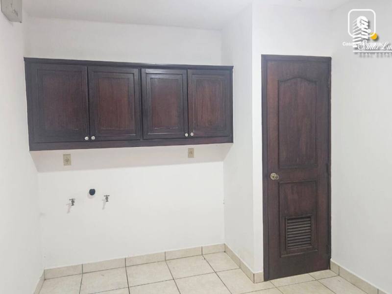 Casa en alquiler en Carretera Masaya, Managua – 3 hab, Ref SLf09f8fa1ampliacasaenrentacon