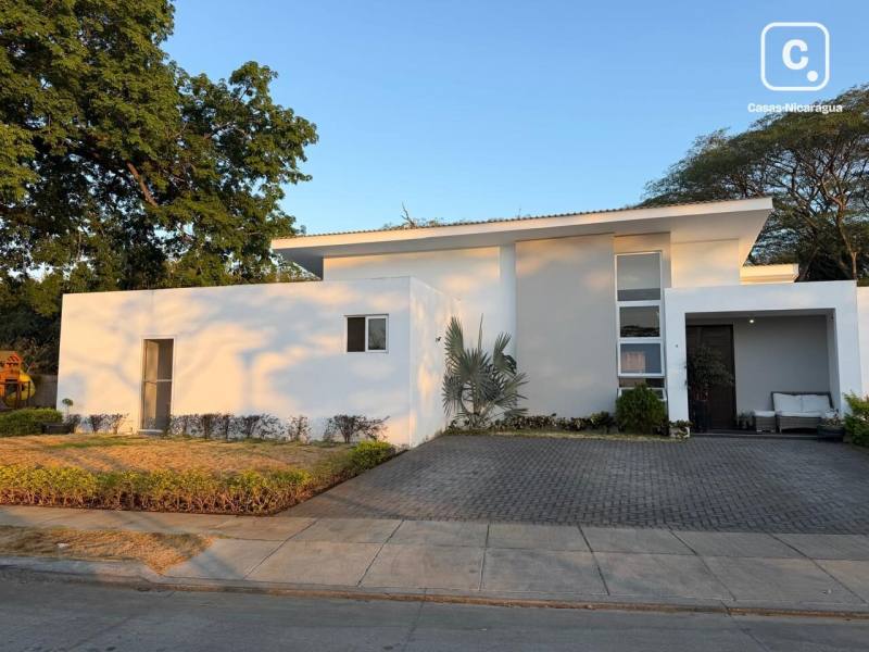 Casa en alquiler en Carretera Sur, Managua – 4 hab, 210 m²