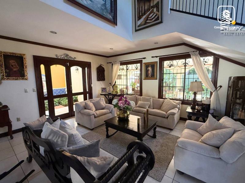 Casa en venta en Santo Domingo, Managua – 4 hab, 505 m²