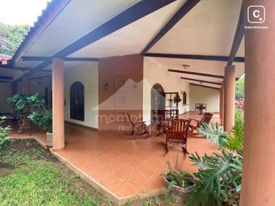 Casa en venta en Carretera Vieja a León, Managua – 4 hab, 300 m²