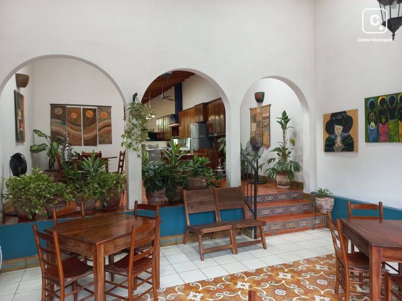 Casa en venta en Granada – 3 hab, 395 m²