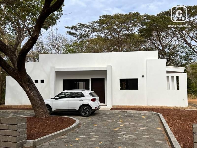 Casa en venta en Rivas – 4 hab, 229 m²