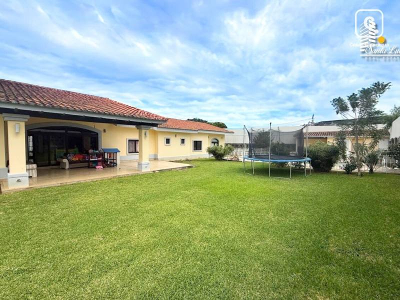 Casa en alquiler en Las Colinas, Managua – 4 hab, US$ 3,500/mes