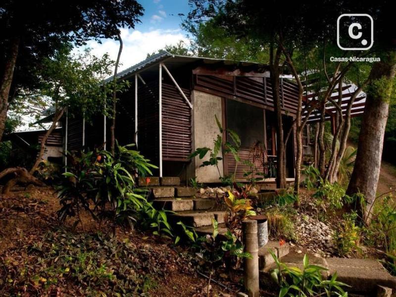Casa en venta en San Juan del Sur, Rivas – 2 hab, 194 m²