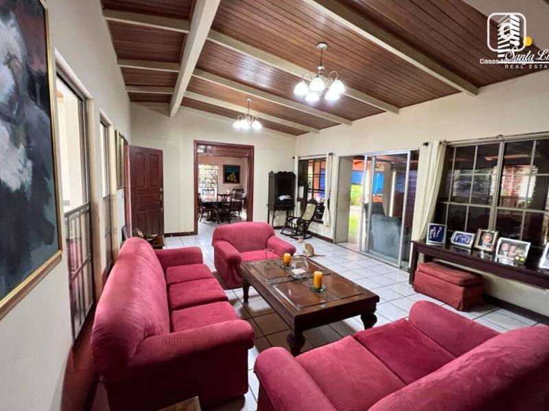 Casa en venta en Santo Domingo, Managua – 4 hab, 428 m²