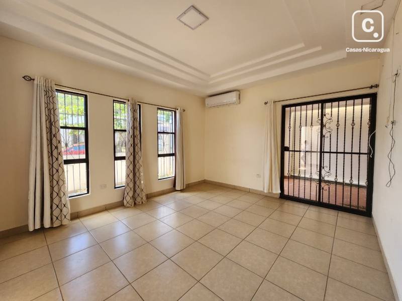 Casa en venta en Carretera Vieja a León, Managua – 3 hab, 137 m²