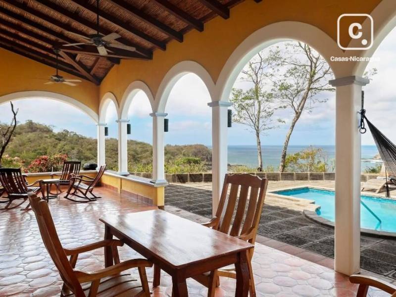 Casa en venta en Rivas – 4 hab, 274 m²