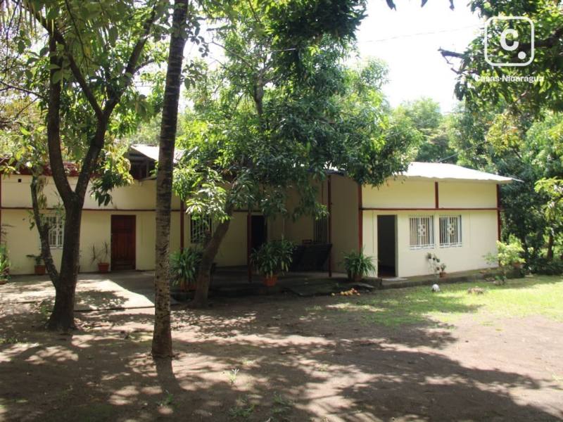 Casa en alquiler en Managua – 4 hab, 398 m²