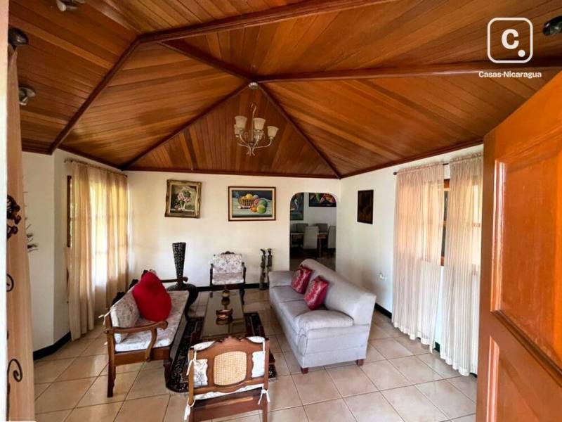 Casa en venta en Managua – 3 hab, 374 m²