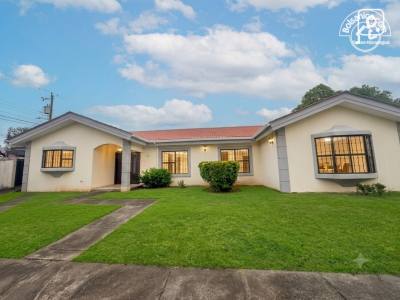 Casa en venta o alquiler en Carretera Masaya, Managua – 4 hab