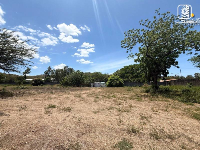 Casa en venta en Las Brisas, Managua – 1,034 m²