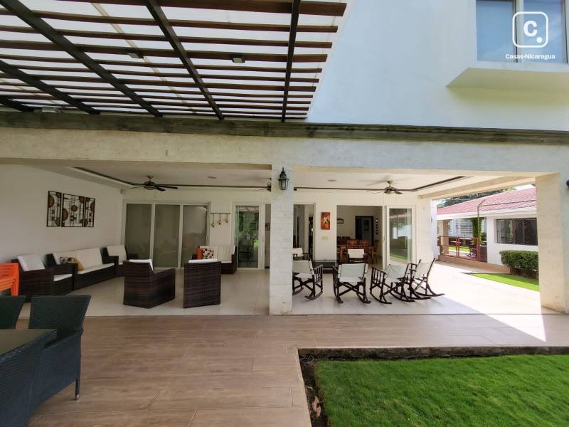 Casa en alquiler en Carretera Sur, Managua – 3 hab, 360 m²