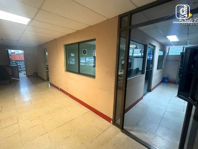 Local comercial en venta en Mercado Oriental, Managua – 353 m²