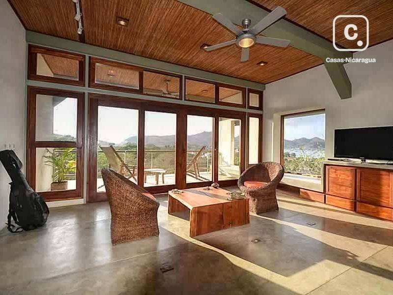 Casa en venta en San Juan del Sur, Rivas – 2 hab, 82 m²