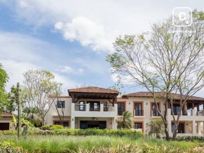 Casa en venta en Rivas – 3 hab, US$ 895,000