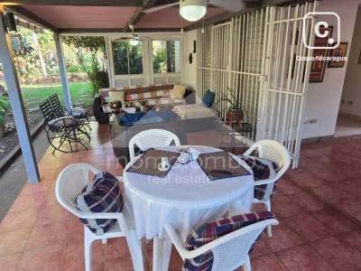 Casa en venta en Los Robles, Managua – 3 hab, 187 m²