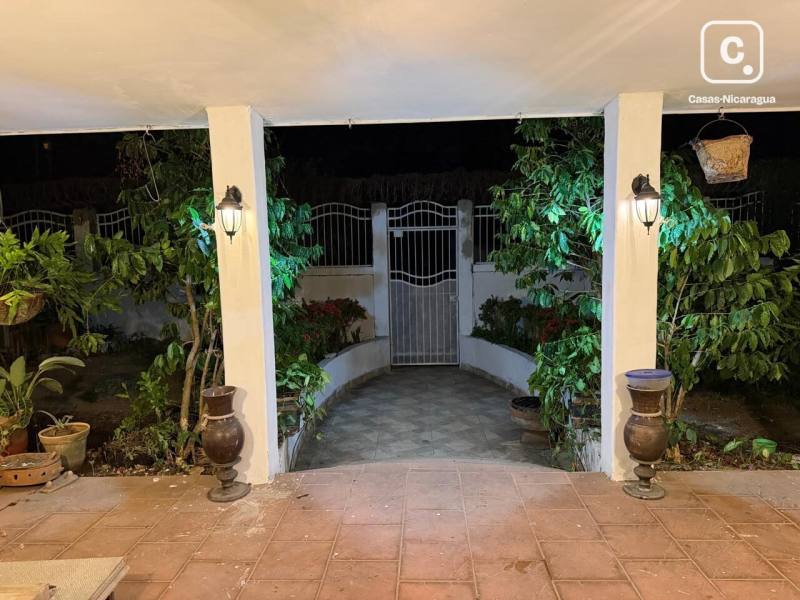 Casa en venta en Managua – 6 hab, 396 m²
