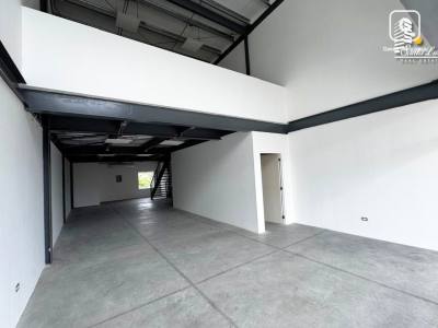 Local comercial en alquiler en Suburbana, Managua – 283 m²